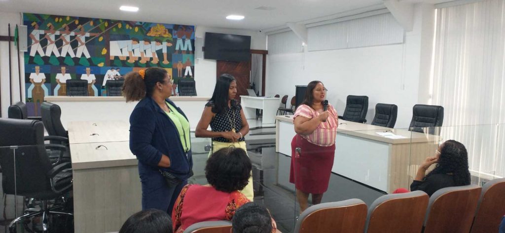 Camacã: Prefeito Paulo do Gás dá posse ao novo Conselho Municipal de Educação