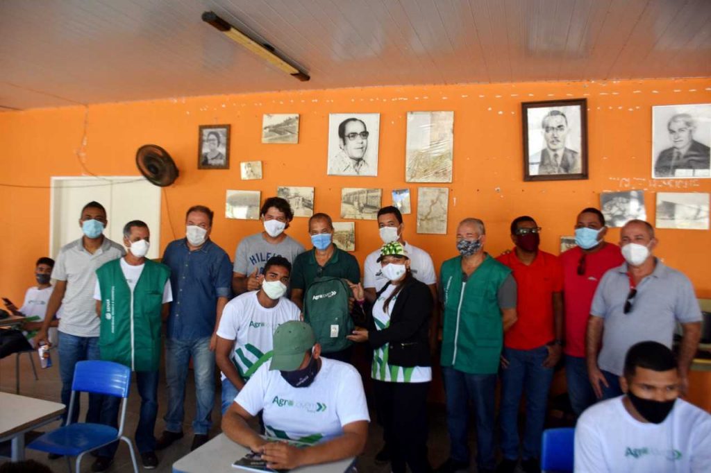 Camacã: Prefeito Paulo do Gás participa da aula inaugural do Programa Agro Jovem Bahia