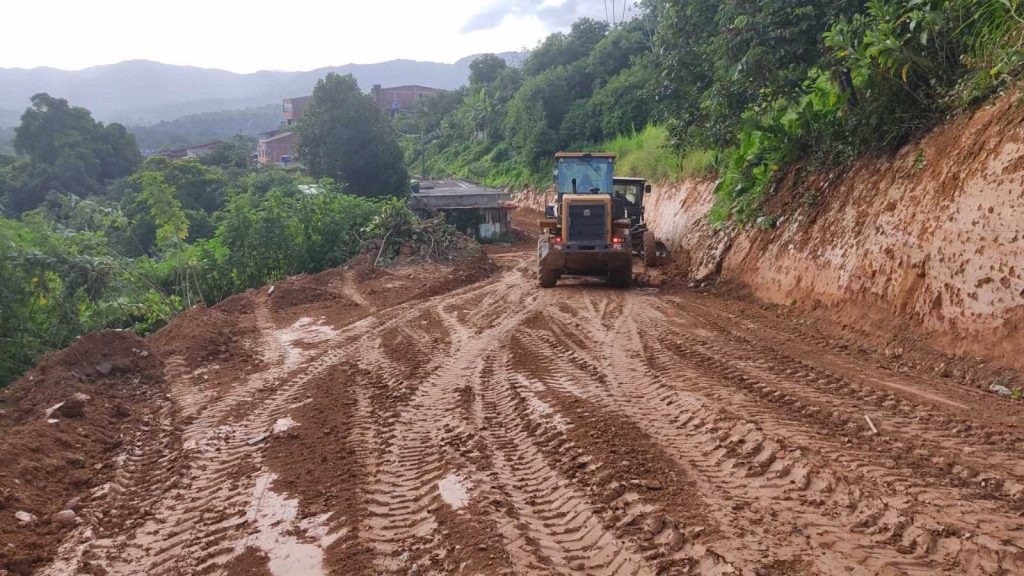Camacã: Prefeitura reabre a rua do Sarampo e moradores comemoram