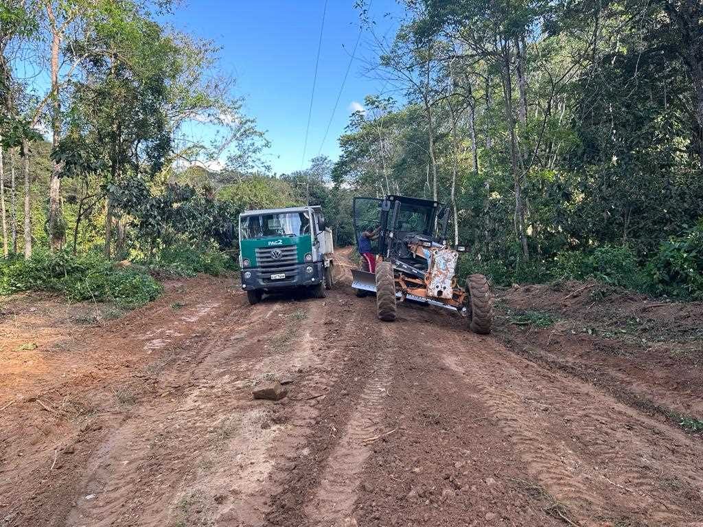 Camacã: Prefeitura faz manutenção na antiga estrada que liga a São João do Panelinha