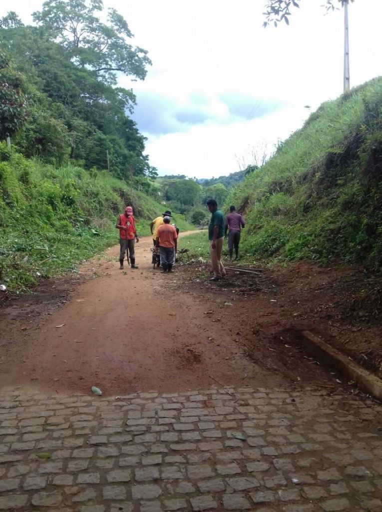 Prefeitura realiza mutirão da limpeza no Novo Itamarati (Biscó)