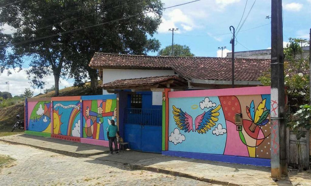 Creche Maria Elisa em Leoventura recebe nova pintura