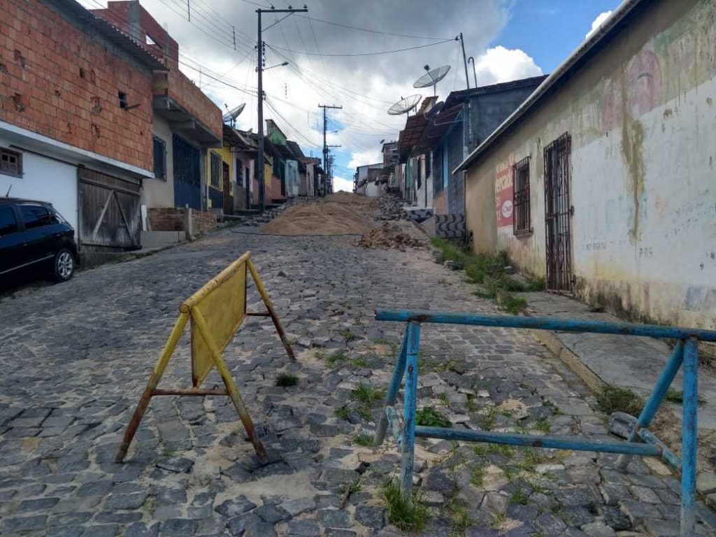 Camacã: Ruas de Camacã seguem em recuperação, mas tem gente prejudicando a conclusão