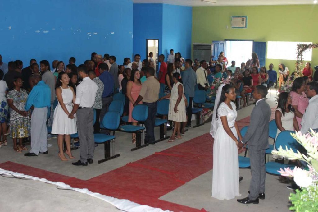 Cartório de Registro Civil em parceria com Secretaria de Assistência Social realiza Casamento Colevo