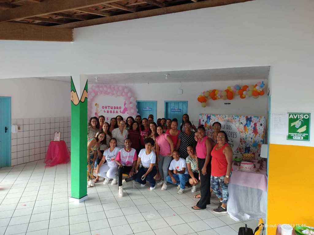 Camacã: Unidade de Saúde Dr. Aníbal Cavalcante faz campanha do outubro Rosa para professores