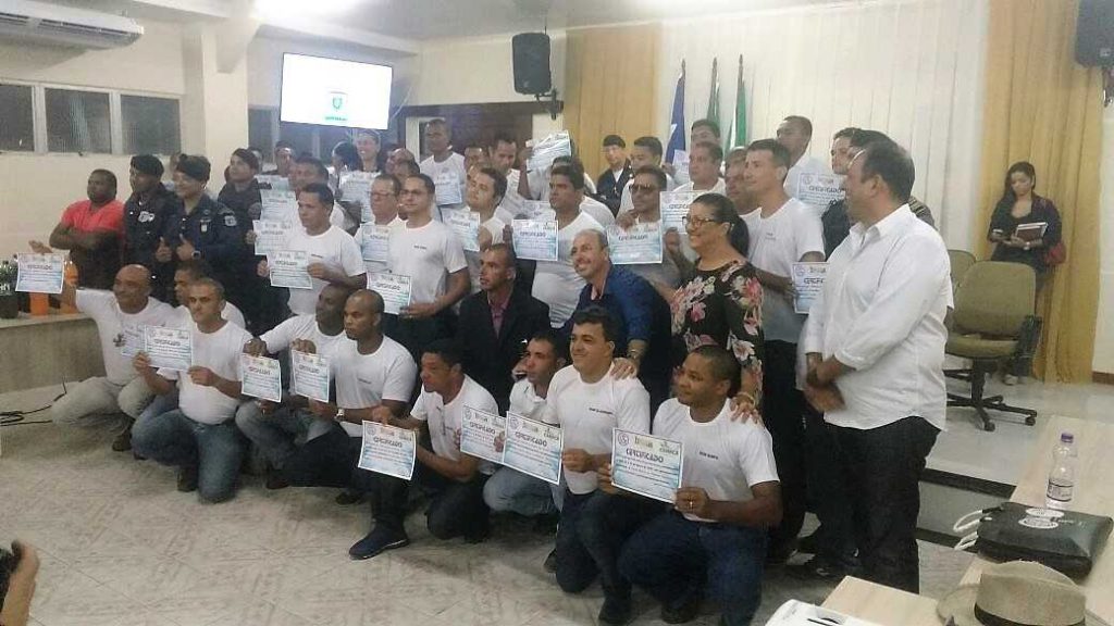 Guarda Municipal de Camacã recebe Certificado de curso de qualificação