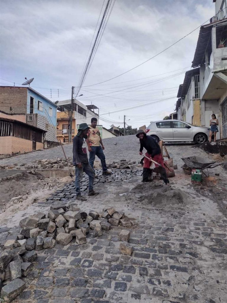 Camacã: Prefeitura trabalha para recuperar ruas danificadas pelas chuvas