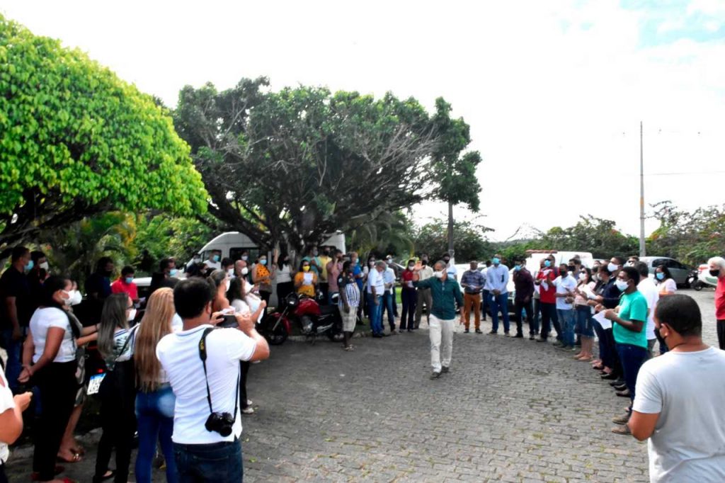 Camacã: Prefeito Paulo do Gás faz recepção aos funcionários da Prefeitura