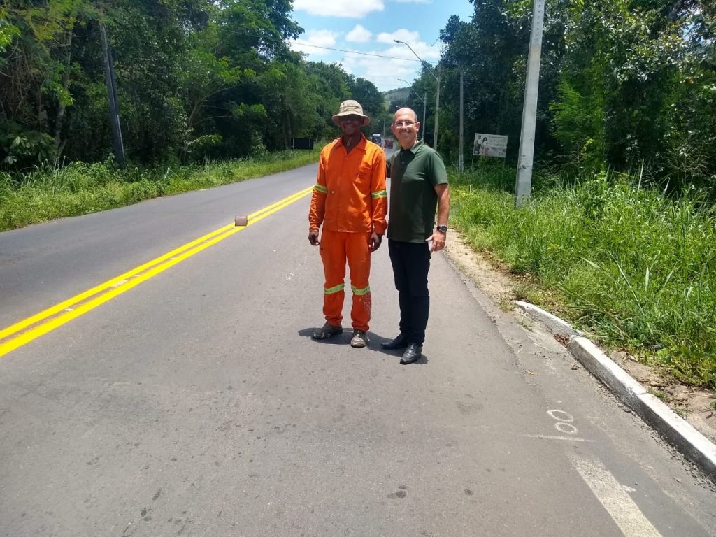 Camacã: Sinalização horizontal começa a ser realizada no trevo