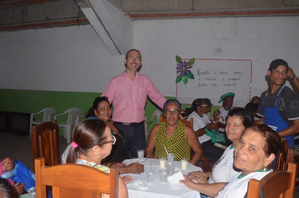 Dia do Idoso em Camacã é comemorado com Caminhada 