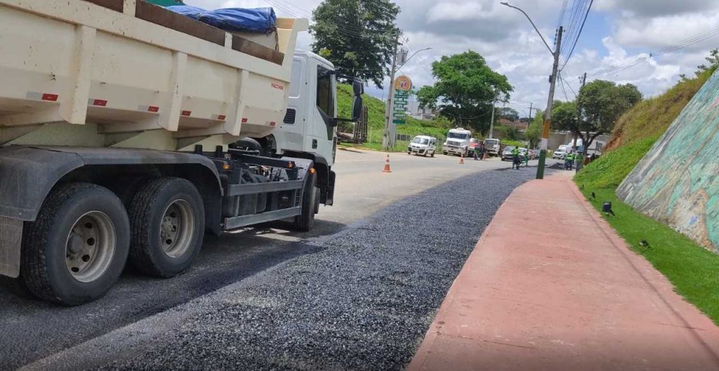 Camacã: As obras da Ciclovia começaram a receber camada asfáltica
