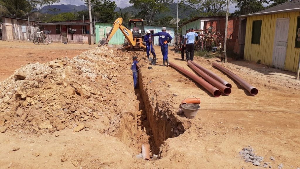 Camacã: Comunidade do Bairro da Portelinha II recebe serviço de Esgotamento Sanitário