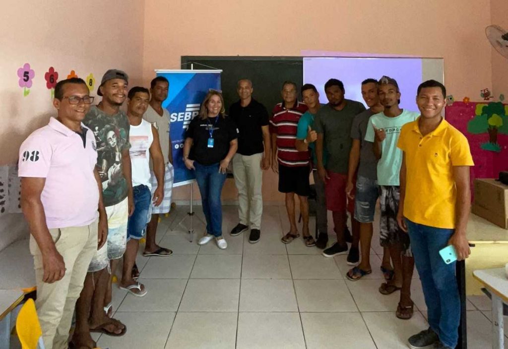 Camacã: Prefeitura e SEBRAE promoveram palestras para artesãos e empreendedores