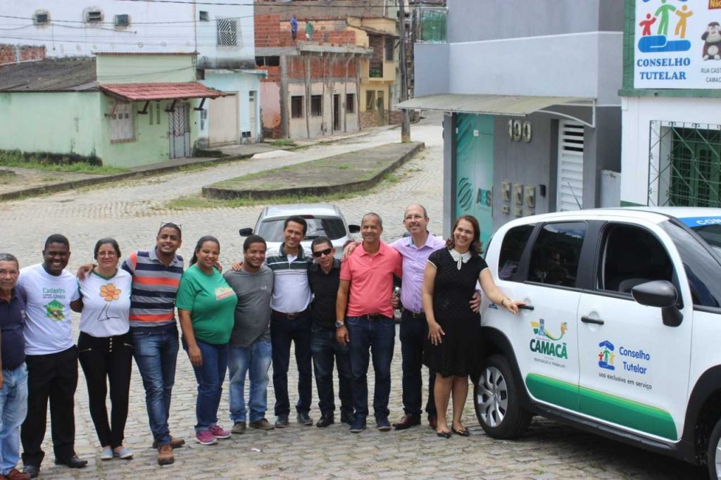 Sec. de Assistência Social faz entrega de Kit com aparelhos e  Automóvel para o Conselho Tutelar