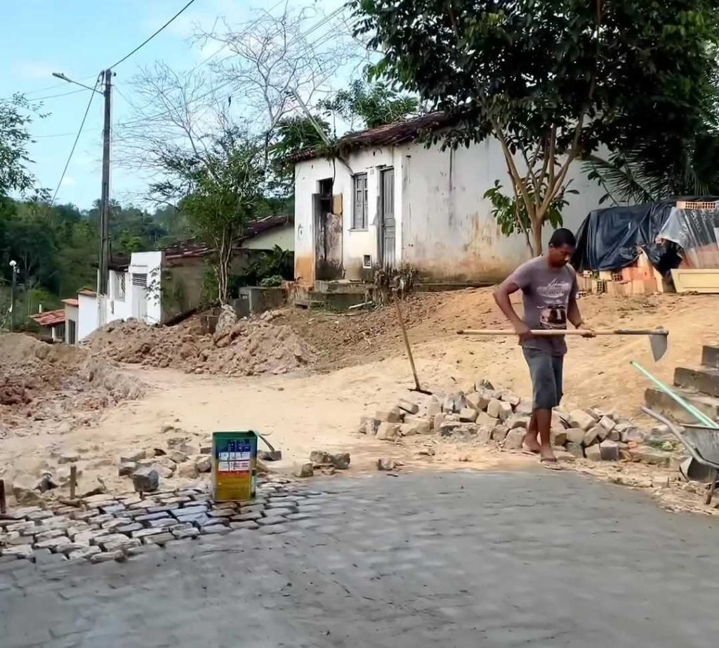 Camacã: Prefeitura inicia recuperação de ruas do Parque Casa Nova