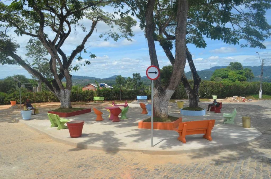 Mais uma Praça reformada