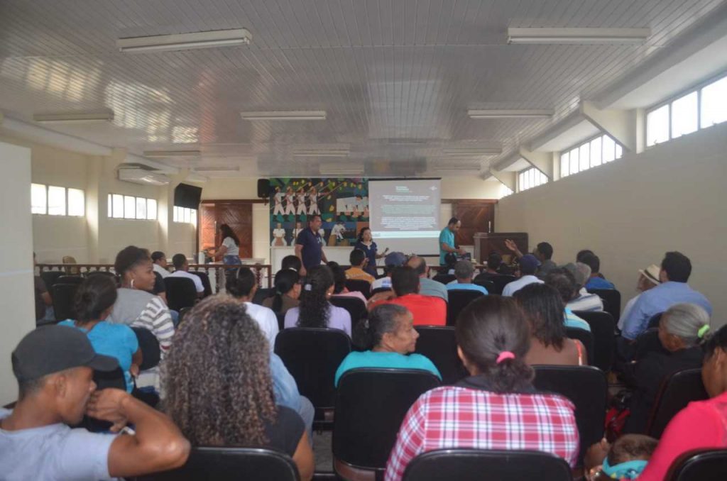 Camacã: Prefeitura em parceria com o SEBRAE se reúne com agricultores