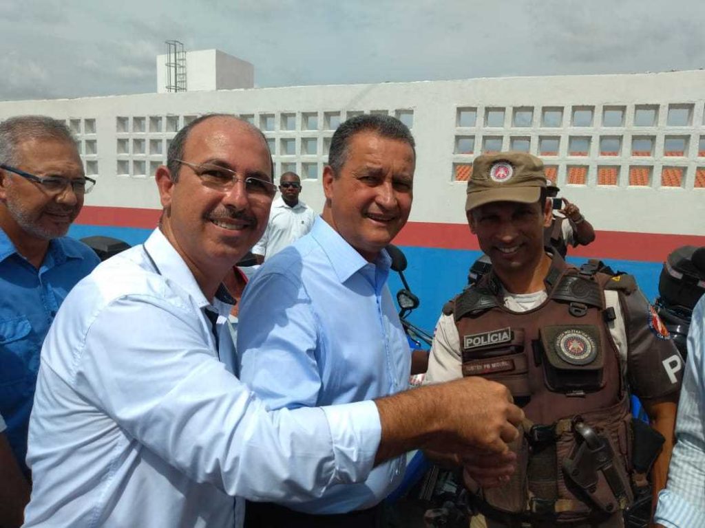 Polícia Militar de Camacã recebe mais duas motos através da Prefeitura