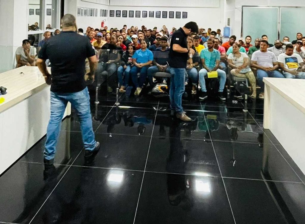 Camacã: Prefeitura financia 70% de desconto para cursos de máquinas pesadas