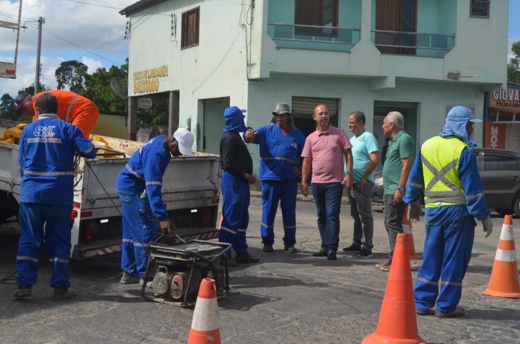Rotatória começa a ser construída próxima a Ponte do Rio Panelão