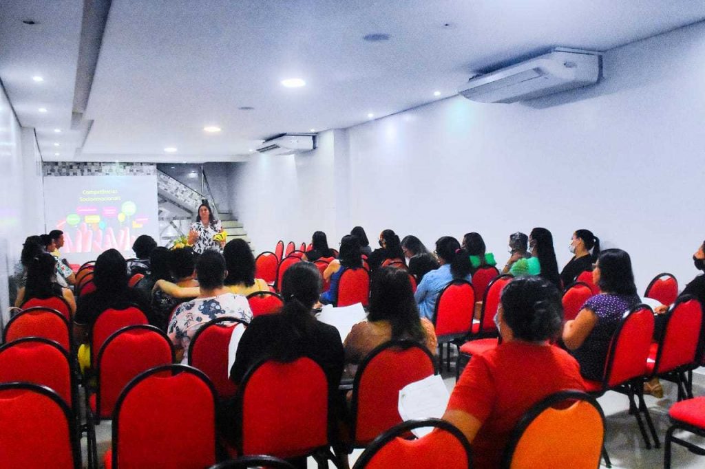 Camacã: Secretaria de Educação oferece Curso de Formação Continuada para professores