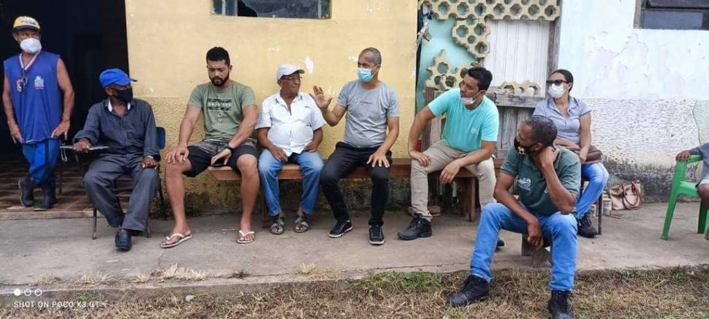 Camacã: Prefeito Paulo do Gás visita produtores rurais da  Associação Aperamcueba
