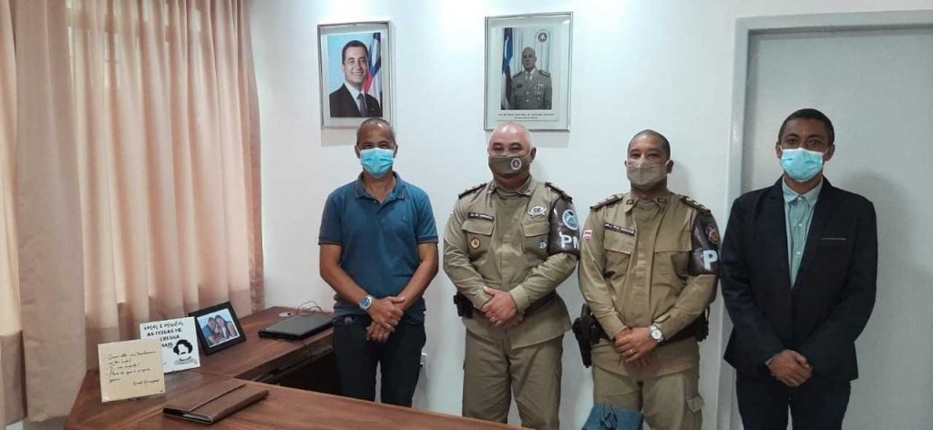 Camacã: Prefeito Paulo do Gás cumpre agenda de visitas  no Batalhão da Polícia Militar e CIMA