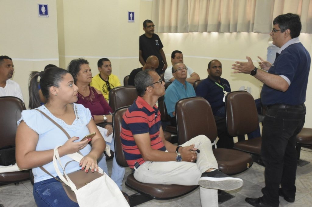 Camacã: Sala do Empreendedor promove encontro entre SEBRA e comerciantes