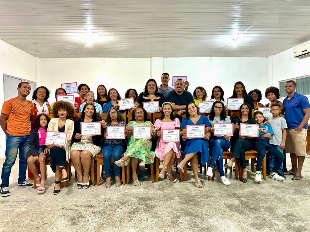 Camacã; Prefeitura conclui a terceira turma do Curso Básico de Libras