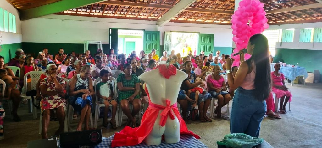 Camacã: Prefeitura realiza encontro alusivo ao mês de prevenção do Câncer de Mama