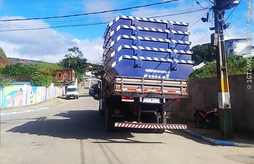 Camacã: Prefeitura adquire mais 10 conchas para coleta de lixo e entulhos